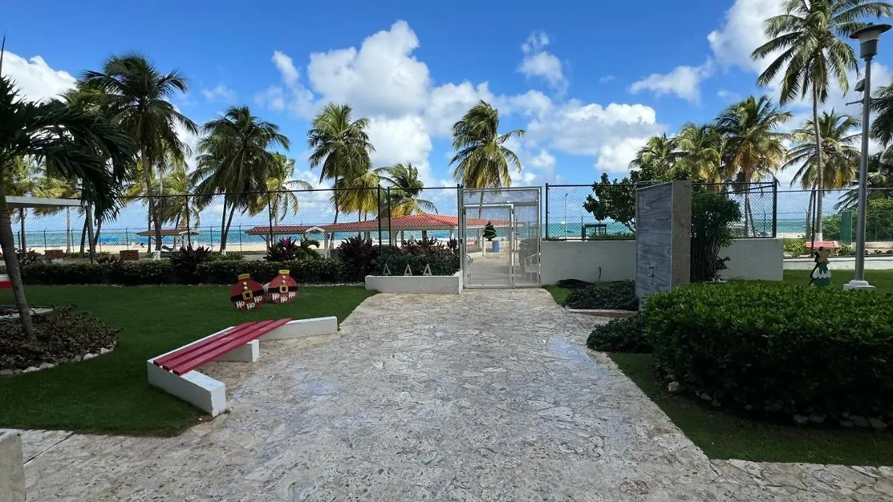 Ocean Front 2 Bedroom & Bath In Isla Verde San Juan Apartment